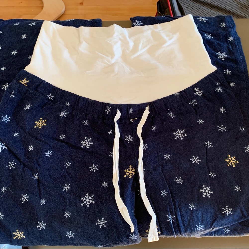 Gap flannel maternity pajama bottoms